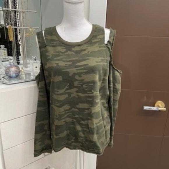 Sanctuary Cold Shoulder Came Sweater - Picture 1 of 6